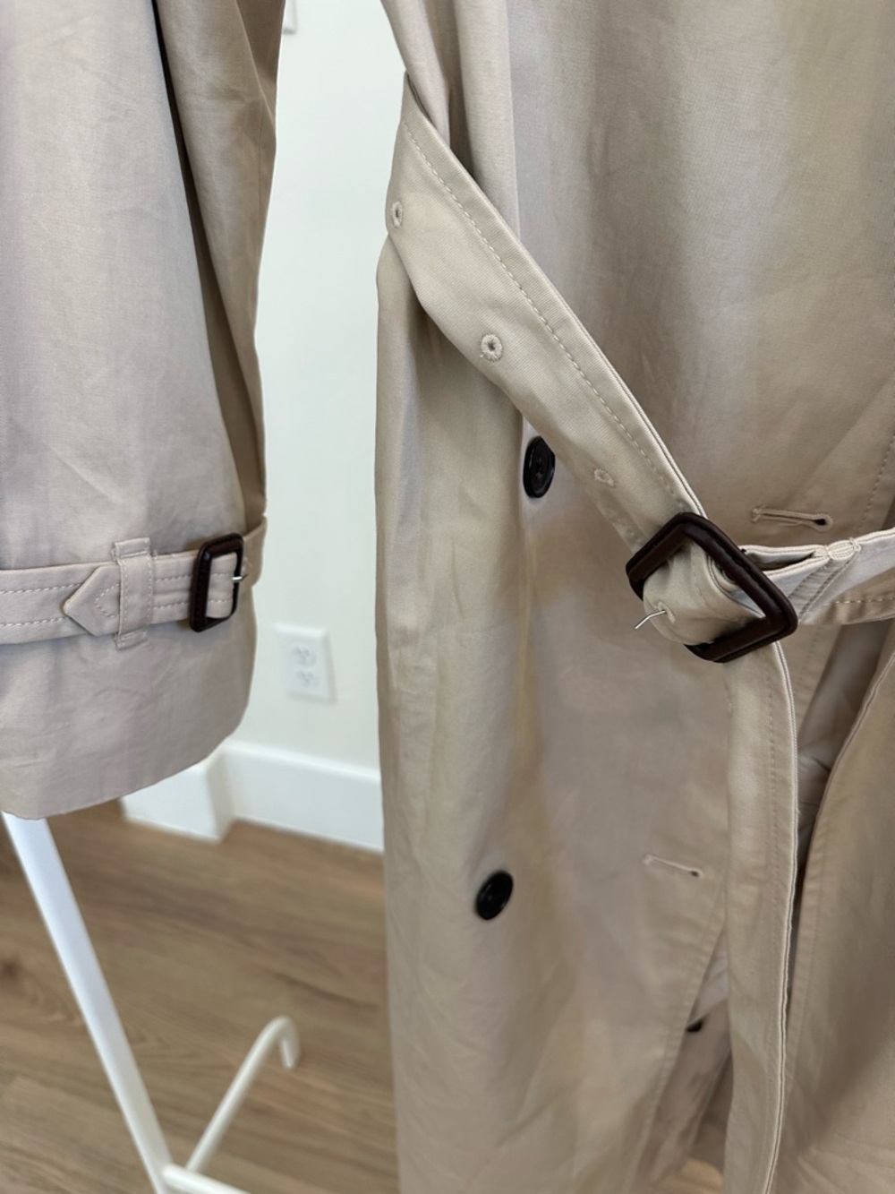 Aritzia Beige Double-Breasted Trench Coat with Black Buttons - Picture 4 of 4